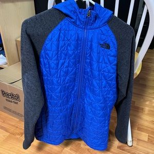 Boys North Face water resistant quilted sweater jacket size XL 18-20